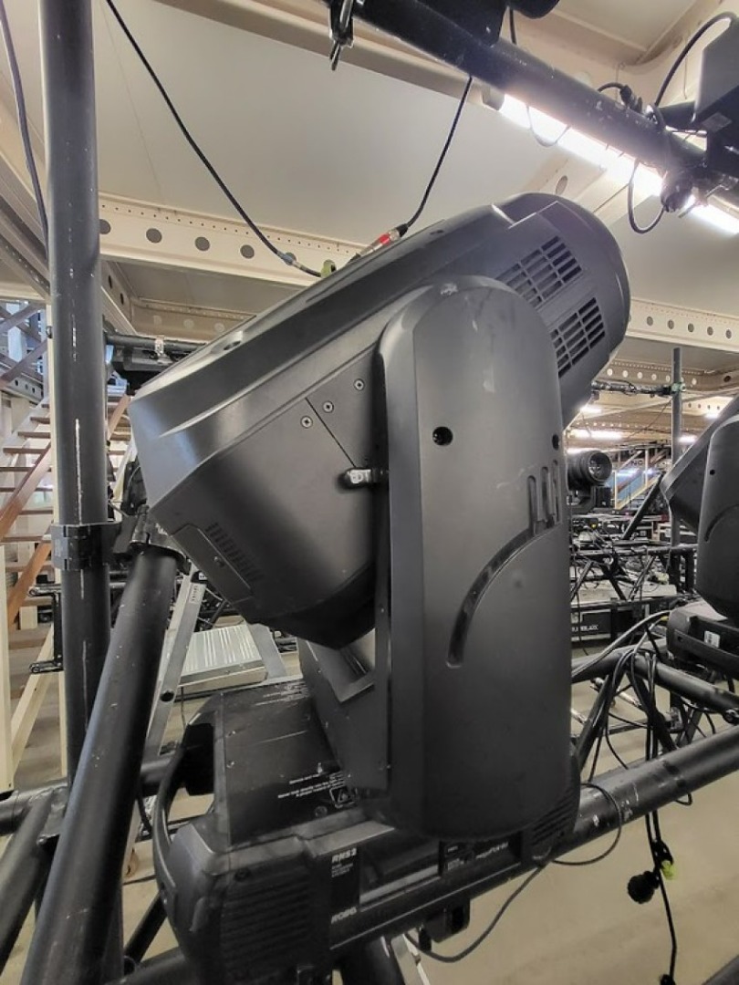 Robe Robin MegaPointe 3577 USD GebrauchteVeranstaltungstechnik.de